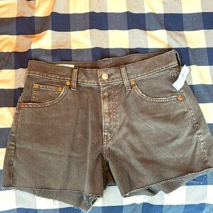 Gap women Brown denim low stride short NWT